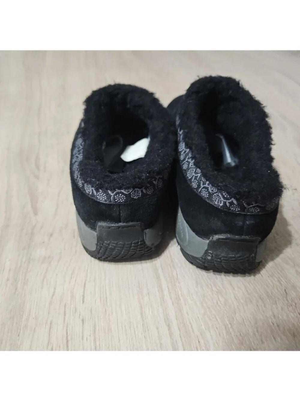 Merrell size youth